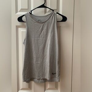 Nike sleeveless workout top